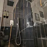 Isula Seaview Apartment *