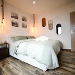Isula Seaview Apartment