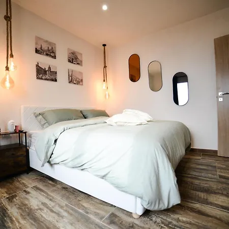Isula Seaview Apartment